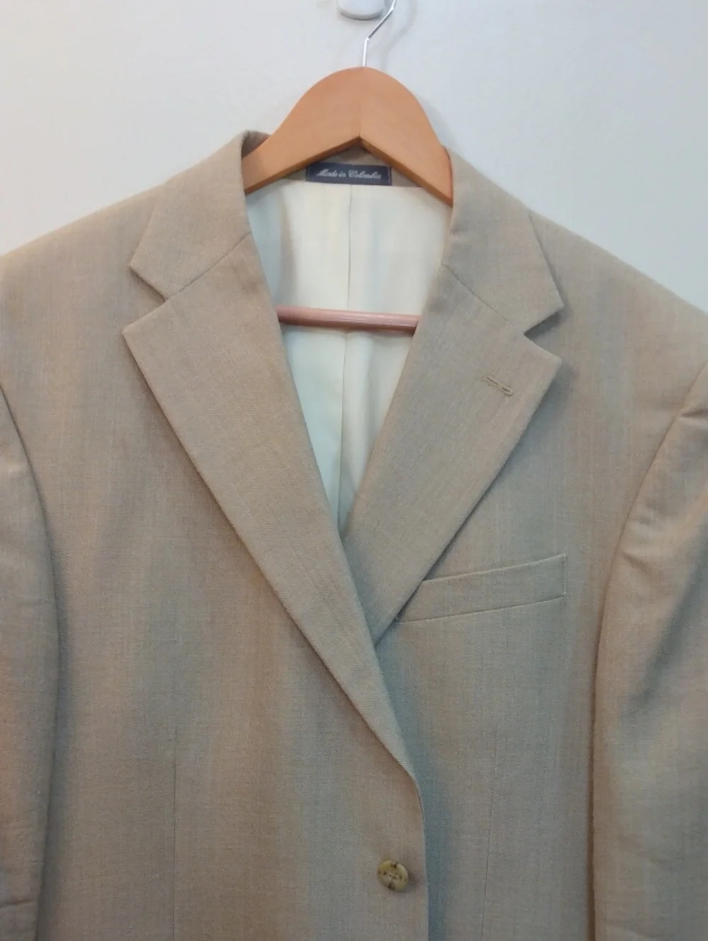 Vintage - Like New Oscar De La Renta Wool/Silk Light Tan Sport Jacket  44R